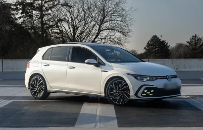 Huur Volkswagen Golf 8 GTI