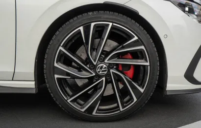 Huur Volkswagen Golf 8 GTI