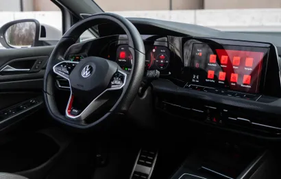 Huur Volkswagen Golf 8 GTI