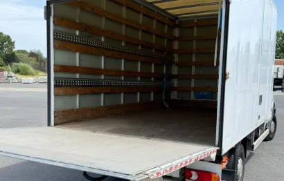 Huur Peugeot verhuiswagen