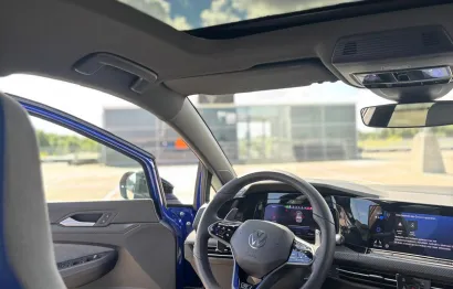 Huur Volkswagen Golf 8R Performance