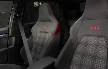 Huur Volkswagen Golf 8.5 GTI