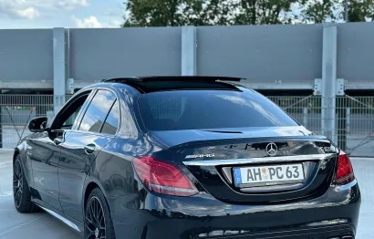 Huur Mercedes-Benz C63s AMG