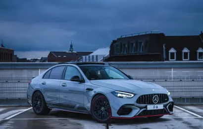 Huur Mercedes Benz C63s AMG F1