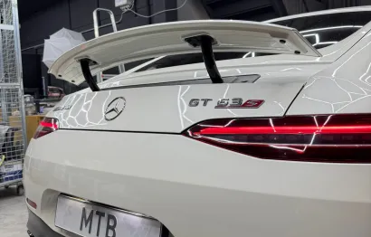 Huur Mercedes Benz GT63s AMG