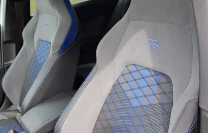 Huur Volkswagen Golf 8.5R