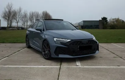 Huur Audi RS3 Limousine (2025)