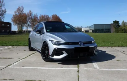 Huur Volkswagen Golf 8.5 GTI Clubsport