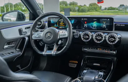 Huur Mercedes Benz A35 AMG