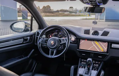 Huur Porsche Cayenne