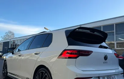 Huur Volkswagen Golf 8 GTI