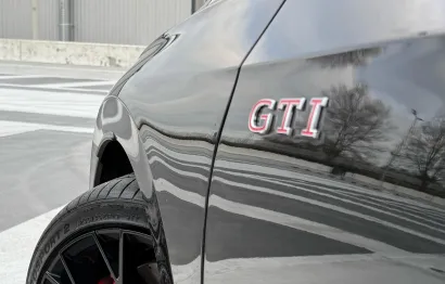 Huur Volkswagen Golf 8.5 GTI Clubsport