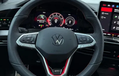 Huur Volkswagen Golf 8.5 GTI Clubsport