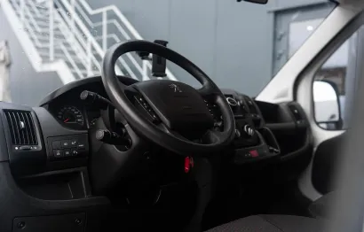 Huur Peugeot bakwagen