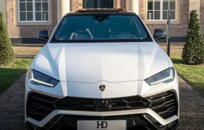 Huur Lamborghini Urus