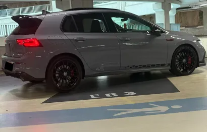 Huur Volkswagen Golf 8 GTI Clubsport 45 Jahre