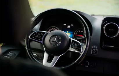 Huur Mercedes Sprinter VIP Bus