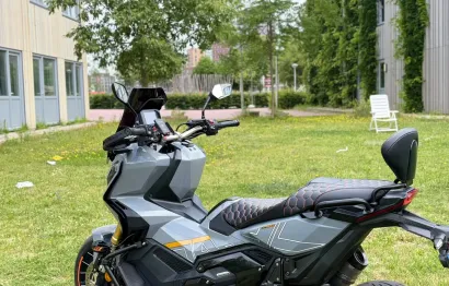 Huur Honda X-ADV 750