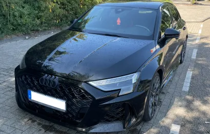 Huur Audi RS3 Sportback (2026)