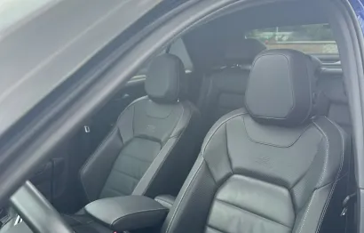 Huur Volkswagen T-Roc R-Line