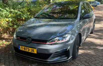 Huur Volkswagen Golf 7.5 GTI TCR