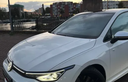 Huur Volkswagen Golf 8.5R
