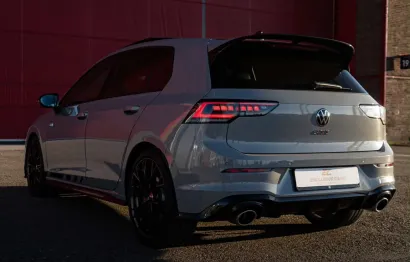 Huur Volkswagen Golf 8.5 GTI Clubsport