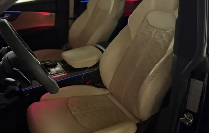 Huur Audi RSQ8 Performance