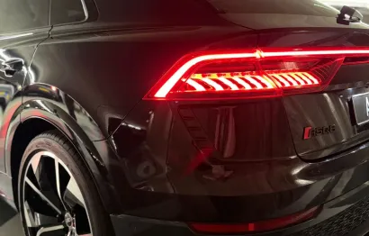 Huur Audi RSQ8 Performance
