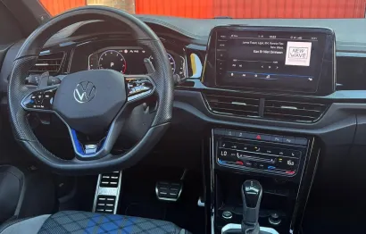 Huur Volkswagen T-Roc R + Akra