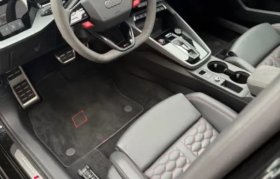 Huur Audi RS3 Sportback (2025)