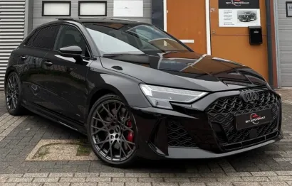 Huur Audi RS3 Sportback (2025)