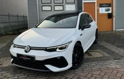 Huur Volkswagen Golf 8R Performance