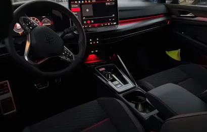Huur Volkswagen Golf 8.5 GTI Clubsport