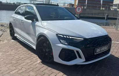 Huur Audi RS3 Sportback