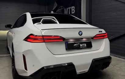 Huur BMW M5 Competition