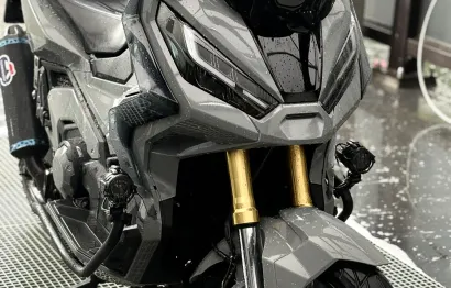 Huur Honda X-ADV 750
