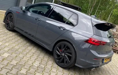Huur Volkswagen Golf 8 GTI Clubsport
