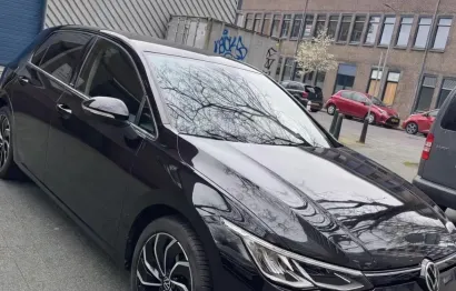 Huur Volkswagen Golf 8 eTSI