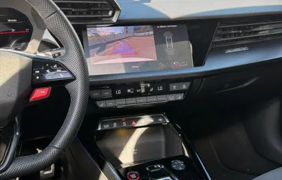 Huur Audi RS3 Limousine (2026)