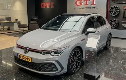 Huur Volkswagen Golf 8 GTI