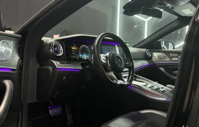 Huur Mercedes Benz GT53 AMG