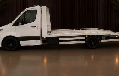 Huur Mercedes Benz Oprijwagen