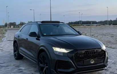 Huur Audi RSQ8 Performance