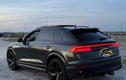 Huur Audi RSQ8 Performance