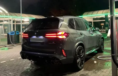 Huur BMW X5M Competition