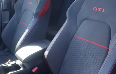 Huur Volkswagen Golf 8.5 GTI Clubsport