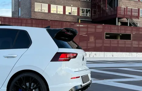 Huur Volkswagen Golf 8.5R