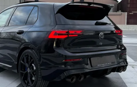 Huur Volkswagen Golf 8R Performance