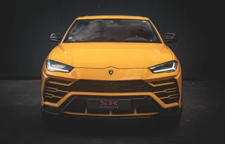 Huur Lamborghini Urus